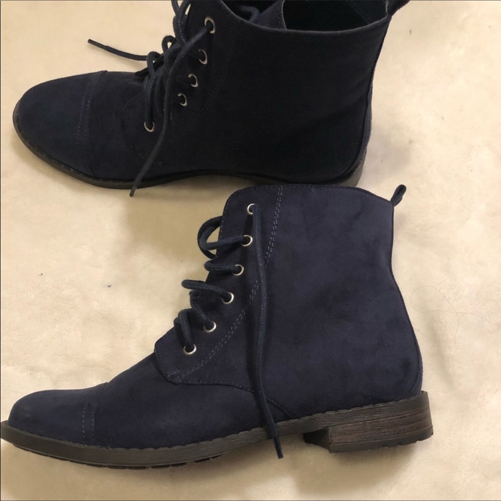 Navy combat boots